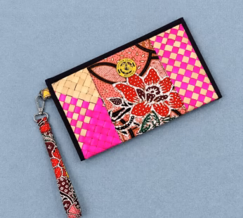 (PRE-ORDER) HANDMADE BATIK X MENGKUANG WRISTLET